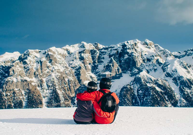 Dlaczego warto pojechać na narty w Alpy?